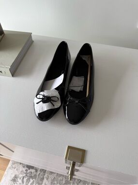 H&M Black Patent Bow Ballet Flats
